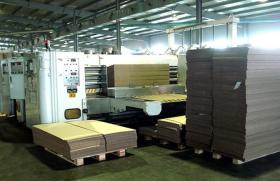 Tricks of production of a cardboard container Equipment for round boxes